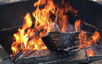 Practice Fire Pit Safety in the Backyard With These 4 Tips